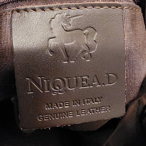 Stylish Cowhide Tote Bag - Picture 7 of 8